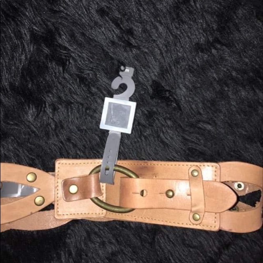 NWT! Leather Belt Size M/L
